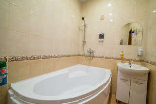 Отель Теремок Московский Тверь Трехместный номер «Комфорт»-8